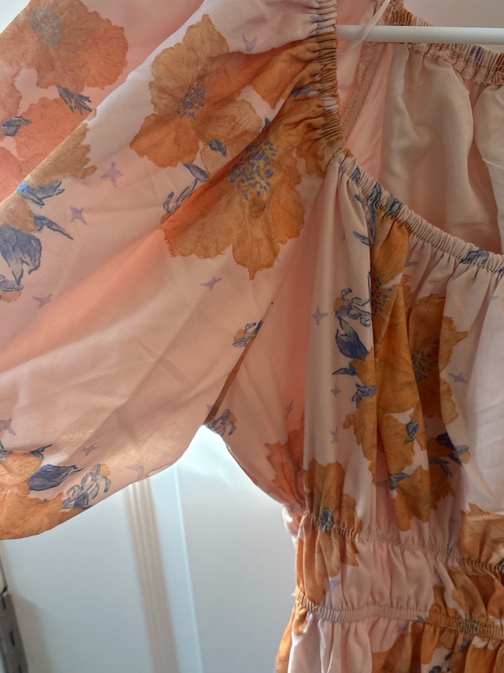Women’s Puff-Sleeve Floral Maxi Dress - Picture 3 of 3